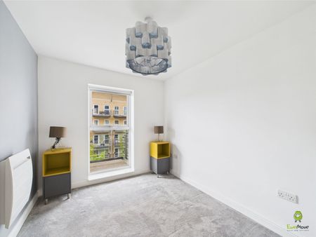 2 Bedroom - Photo 5