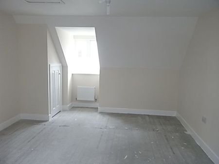 3 Bedroom - Photo 5