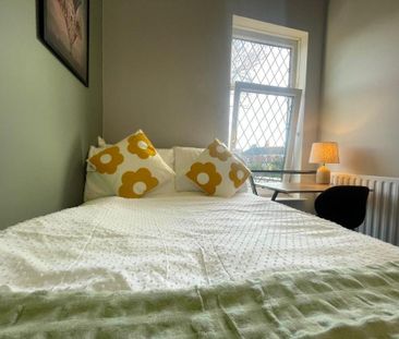 1 bedroom in a house share to rent - Photo 5