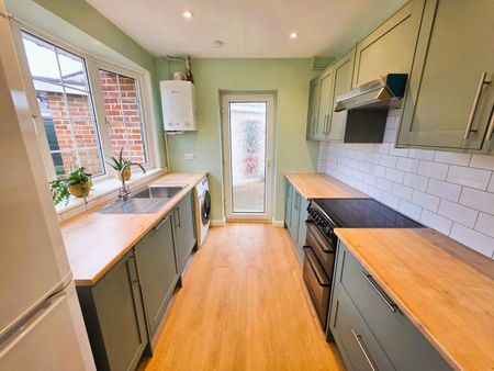 The Horseshoe, HP3 8QT, Hemel Hempstead - Photo 3