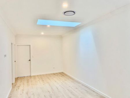 Luxurious Duplex with Studio - Photo 3