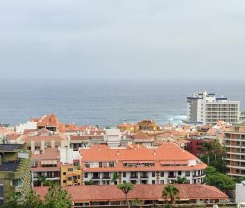 A cosy one-bedroom flat is to let in Puerto de La Cruz, in the Botá... - Foto 6
