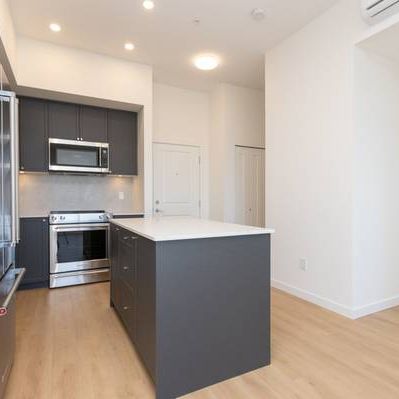 "New Modern & Spacious 2-Bed/2 Bath Penthouse Available! - Photo 4