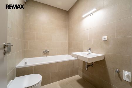 Pronájem bytu 2+kk v osobním vlastnictví 54 m², Kolín - Photo 5
