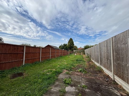 2 Bed Flat, Catherine Street, LE4 - Photo 1