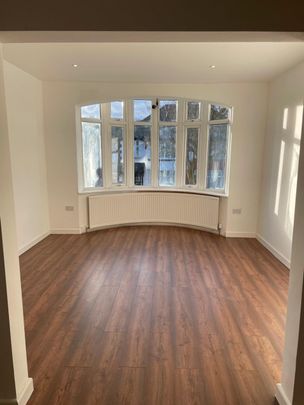 Studio Flat, Ground Floor Front, N12 - Photo 1