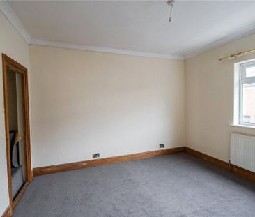 3 bedroom end of terrace house to rent - Photo 6