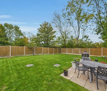 2 bedroom detached bungalow to rent - Photo 2