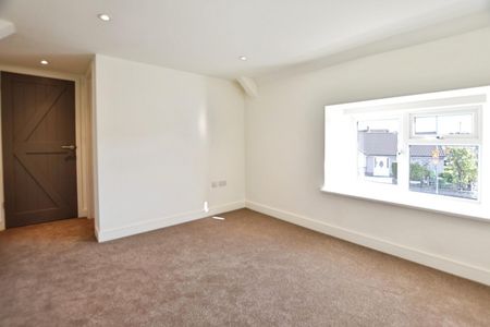 3 bedroom House To Let - Photo 3