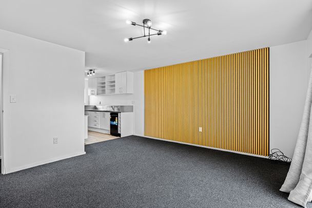 Freshly Renovated, Modern Two-Bedroom Unit - Handy Location - Photo 1