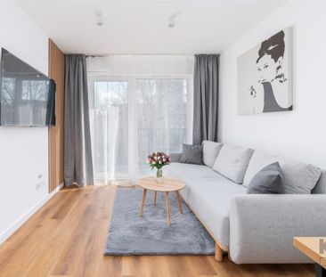 Łódź, Śródmieście, 6 Sierpnia - Photo 1