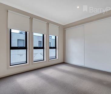 Prime Location!! - Photo 4