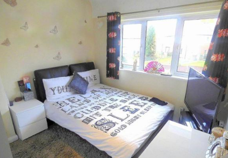 3 bedroom house to rent Grindon Crescent, Nottingham, NG6 - Photo 2