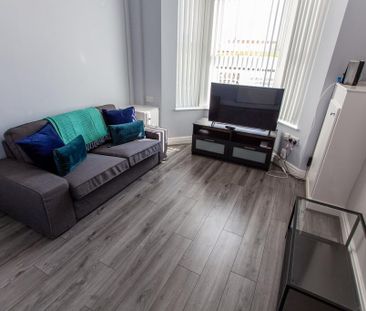 5 bedroom house to rent - Photo 1