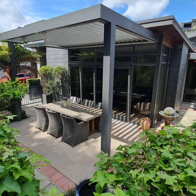 Executive Living Paradise - Furnished - Photo 1