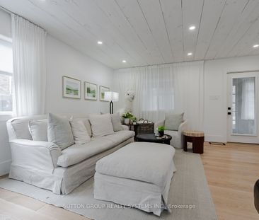 For Lease - 47 Nelson Street, Oakville, Ontario - Photo 1