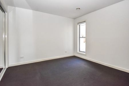 Low-Maintenance Living Made Easy - Photo 5