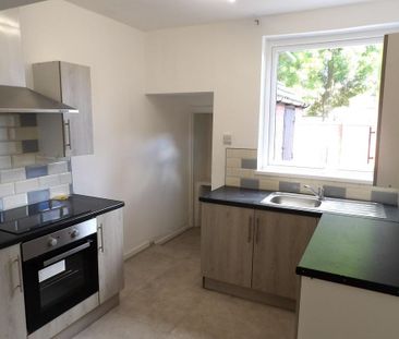 1 bedroom ground floor flat to rent - Photo 2