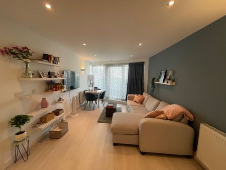 1 Bed Flat, Alaska Apartments, E16 - Photo 3