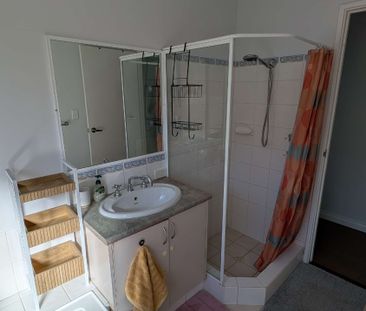 Wattle Grove - Photo 3