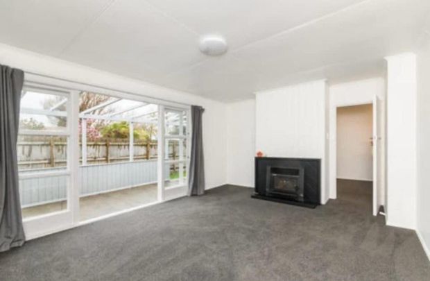 Feilding Flair - Chic, Updated Home with ... - Photo 1