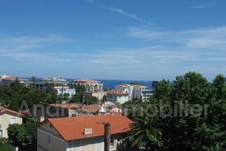 Location Appartement 2 pièces 45m² CANNES 06400 - Photo 4