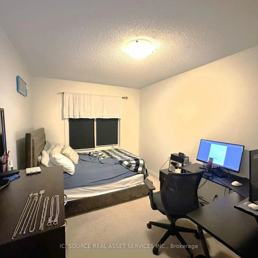 29 TABARET CRESCENT - Photo 1