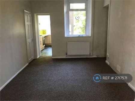 2 bedroom terraced house to rent - Photo 2