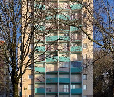 Location Appartement 4 pièces 77m² QUIMPER 29000 - Photo 4