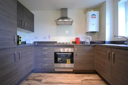 2 bedroom flat to rent - Photo 5