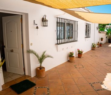 Detached Villa · Istán - Photo 2