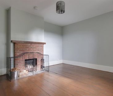 3 bedroom detached house to rent - Photo 4