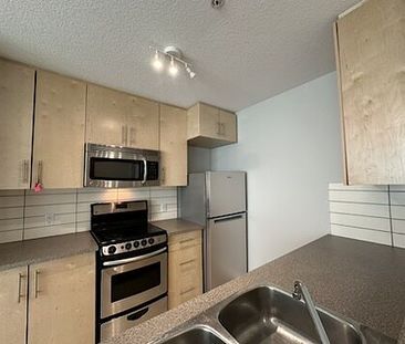 5717 2 Street Southwest, Calgary - Photo 1