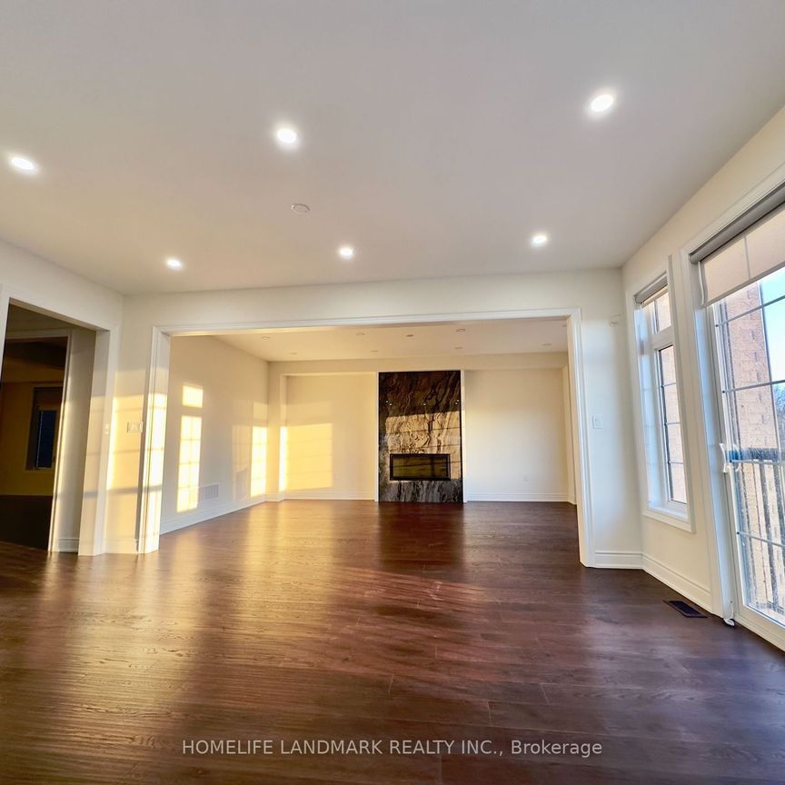 For Lease - 36 Upbound Court, East Gwillimbury, Ontario - Photo 1