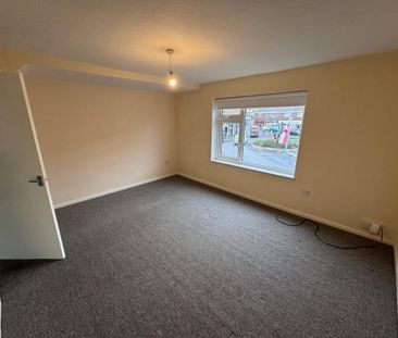 2 bedroom maisonette to rent - Photo 3