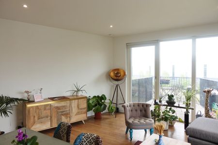 2 Bed Flat, Navigation Road, E3 - Photo 3