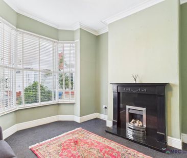 2 bedroom end of terrace house to rent - Photo 4