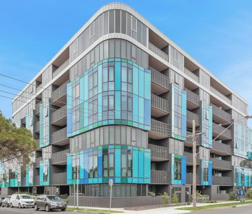 Premium Two-Bedroom Luxury Apartment close to all Amenities - Photo 6