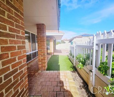 Stylish & Low-Maintenance 3x2 Villa in a Quiet Complex - Photo 1