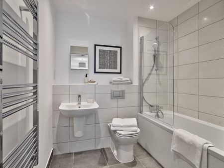 2 bedroom apartment to rent - Photo 4