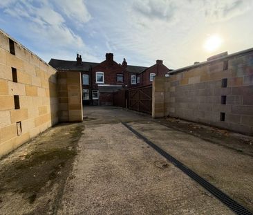 3 bedroom House To Let - Photo 3