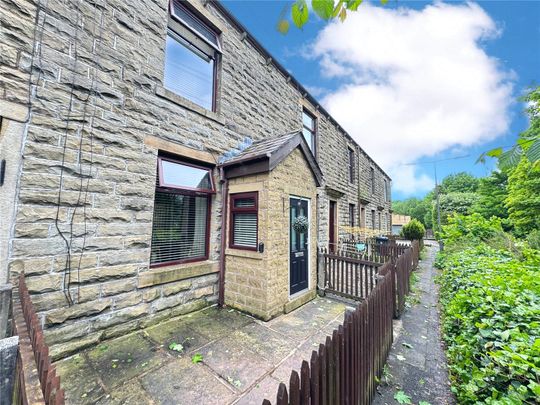 Lincoln Place, Haslingden, Rossendale, BB4 - Photo 1