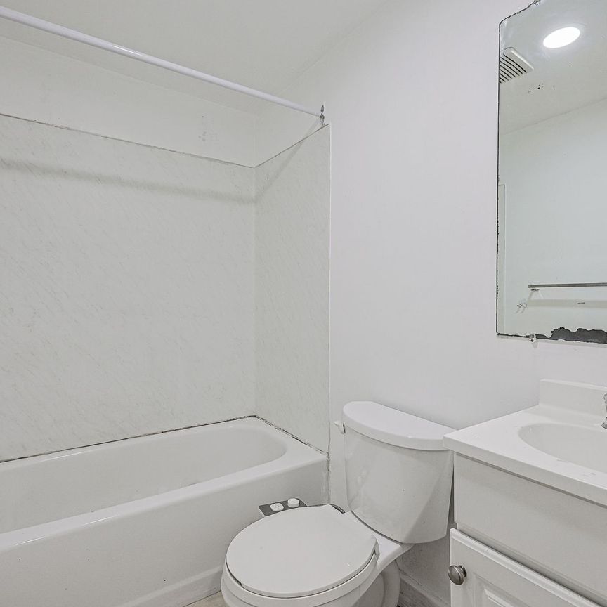 For Lease - 33 Maitland Street Unit# 106, Toronto, Ontario - Photo 1