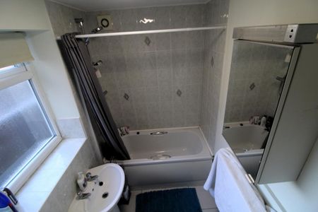 2 bedroom terraced house to rent - Photo 5