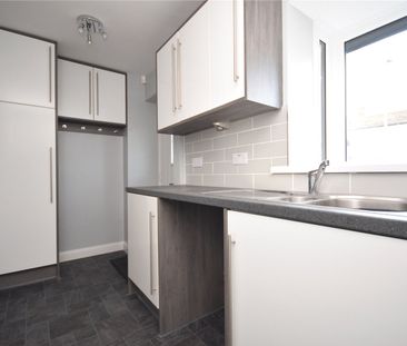 9, Leventhorpe Way, Oulton, Leeds, West Yorkshire, LS26 8NH - Photo 5