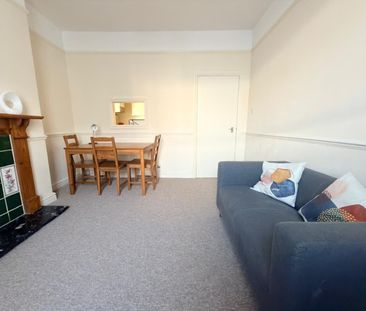 High Street, Bath, Twerton - Photo 3