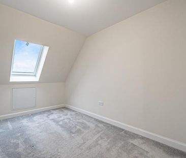 4 bedroom terraced house to rent - Photo 6