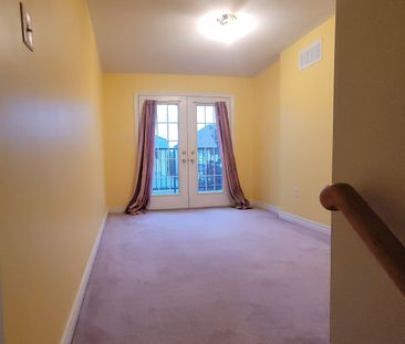 For Lease - 72 Forestwood Street, Richmond Hill, Ontario - Photo 2