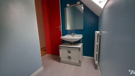 Pour visiter, appeler le 02.23.55.91.17 A VAL D 'IZE, cette maison individuelle en campagne co... - Photo 5