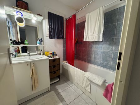 Location Appartement 3 pièces 63m² PARENTIS EN BORN 40160 - Photo 4